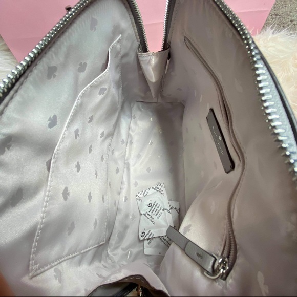 ⛔️SOLD⛔️𝗡𝗲𝘄 𝘄𝗶𝘁𝗵 𝘁𝗮𝗴 Kate Spade Small Dome Satchel - Picture 4 of 8